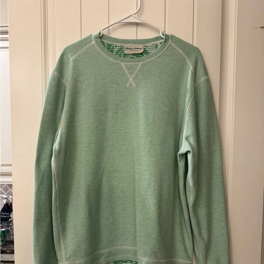NWOT Men’s Long Sleeve Reversible Tommy Bahama Pullover - Picture 1 of 13